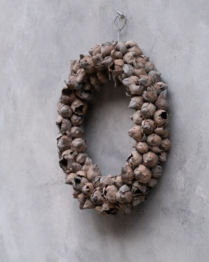 Věnec ze sušeného kokosu Maxi šedý - tenký - Ø 55 cm