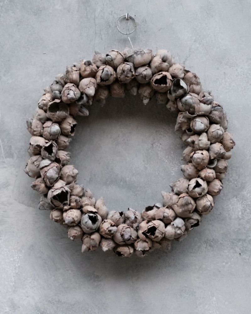 Věnec ze sušeného kokosu Maxi šedý - tenký - Ø 55 cm